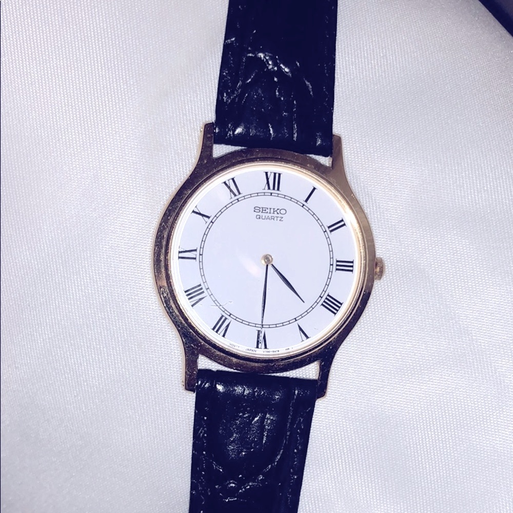 seiko vintage leather and yellow gold watch